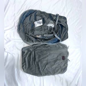 Infants car seat cozy&warm in gray